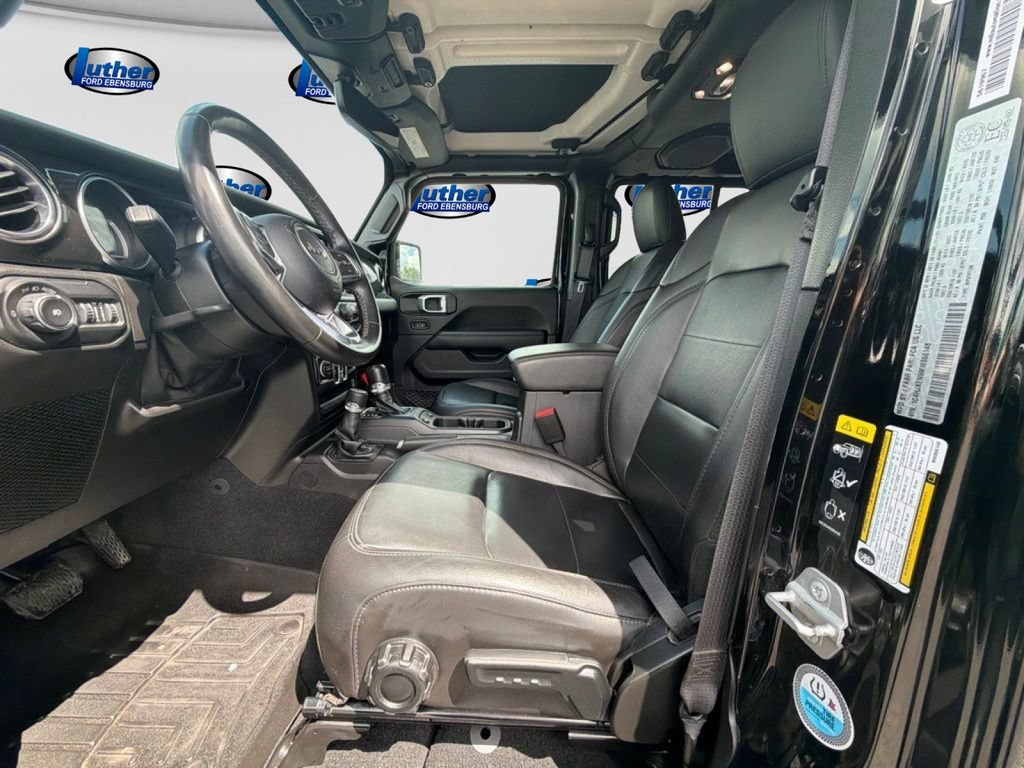 Used 2021 Jeep Wrangler Unlimited Sahara AWD/4WD image 16