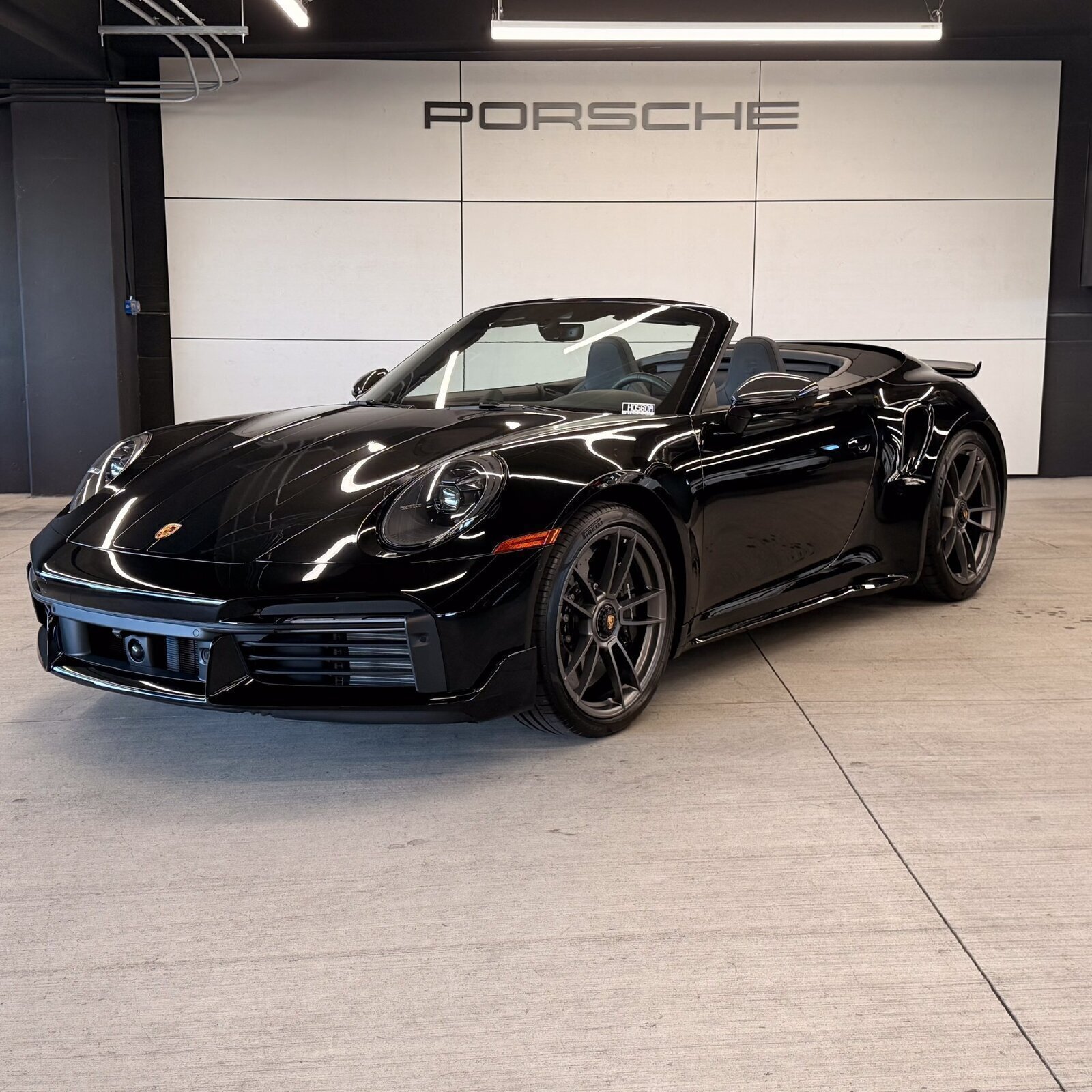 Certified 2025 Porsche 911 Turbo S AWD/4WD image 1