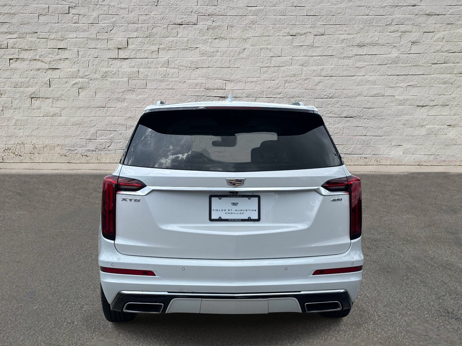 Used 2024 Cadillac XT6 Premium Luxury FWD image 4