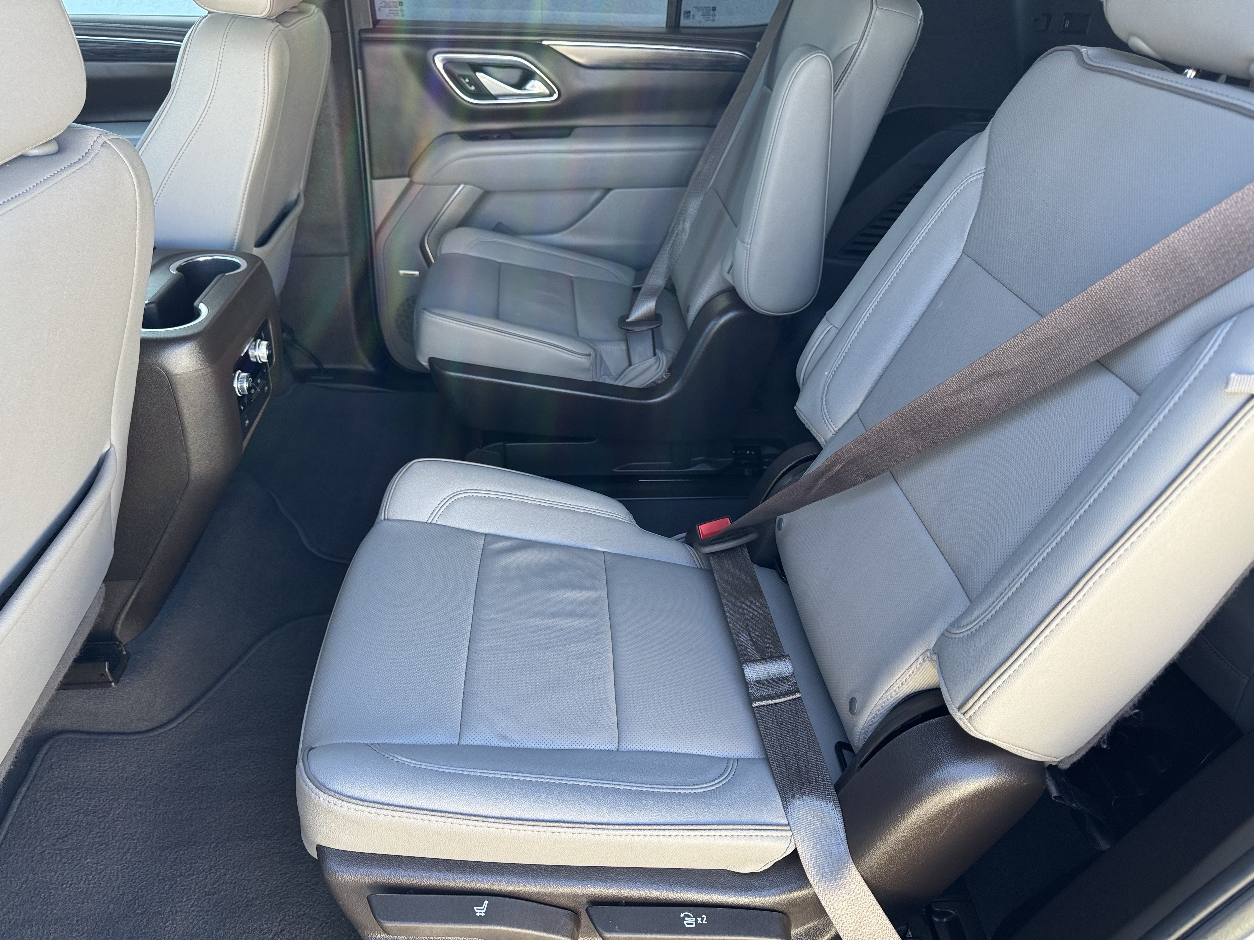 Certified 2022 GMC Yukon SLT w/ SLT Luxury Package RWD image 15