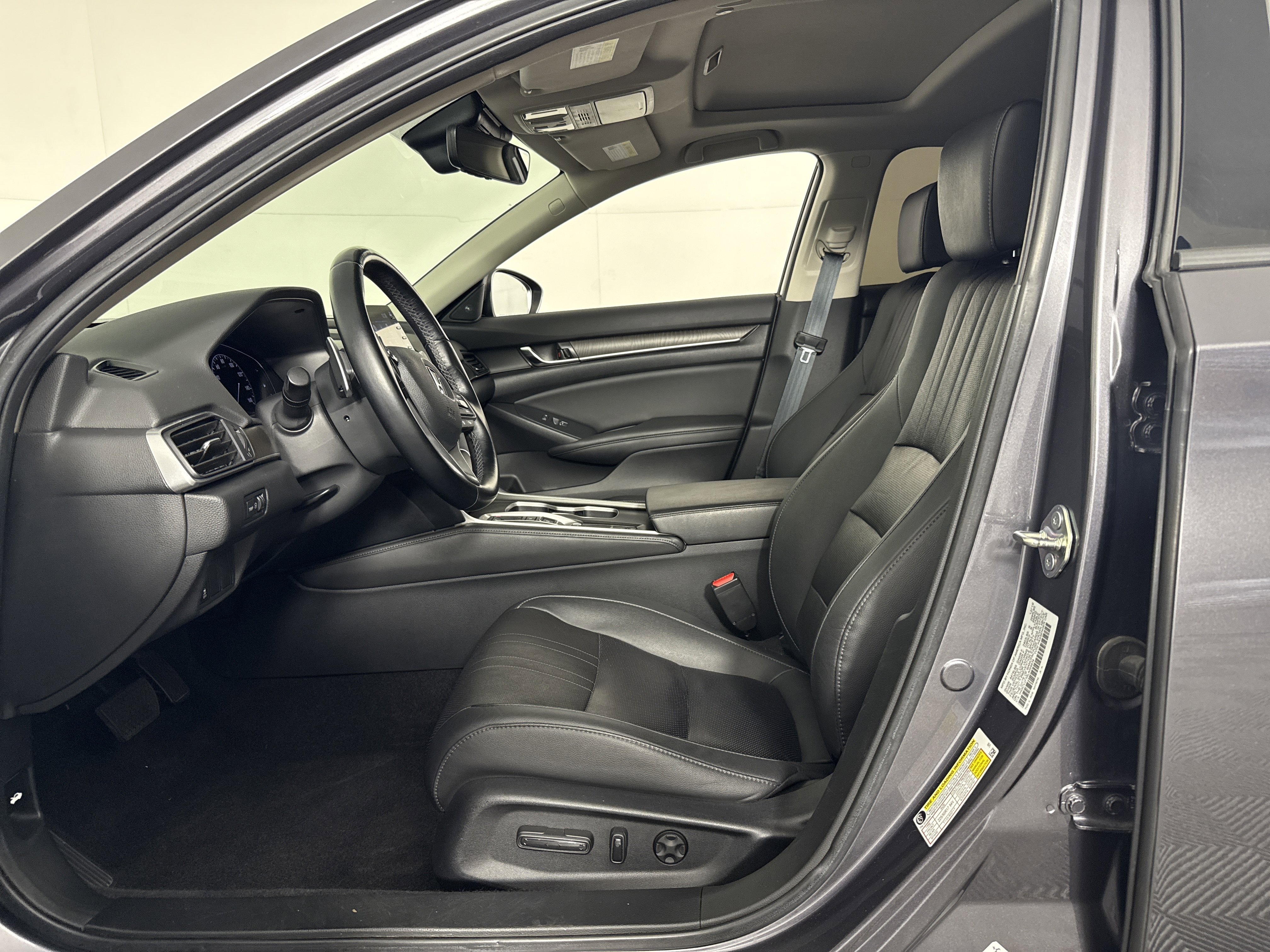 Used 2020 Honda Accord EX-L image 15