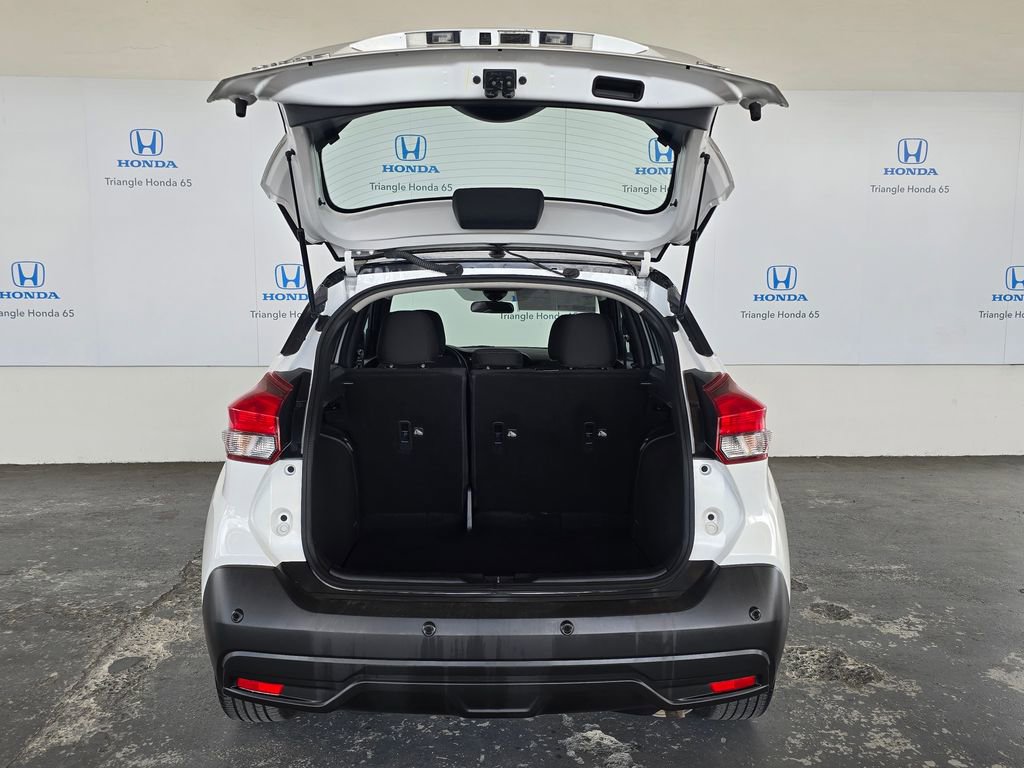 Used 2020 Nissan Kicks SV FWD image 54