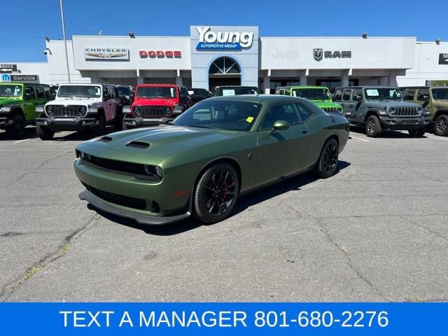 Used 2023 Dodge Challenger SRT Hellcat RWD image 1