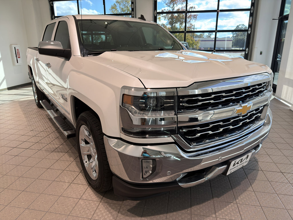Used 2018 Chevrolet Silverado 1500 LTZ w/ Texas Edition image 7