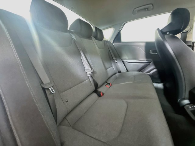 Used 2025 Kia K4 FWD image 26
