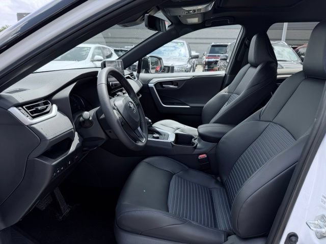 Used 2024 Toyota RAV4 XSE w/ Weather Package AWD/4WD image 19