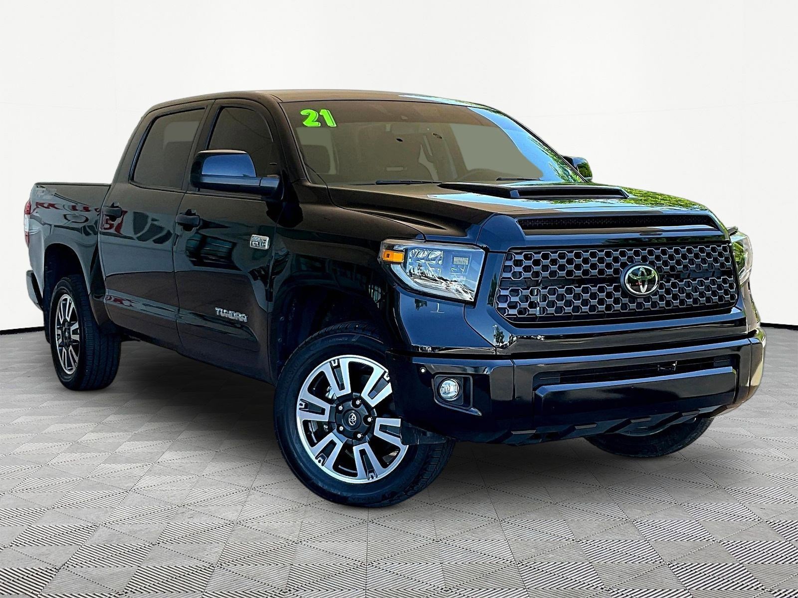 Used 2021 Toyota Tundra SR5 w/ TRD Sport Package AWD/4WD image 3