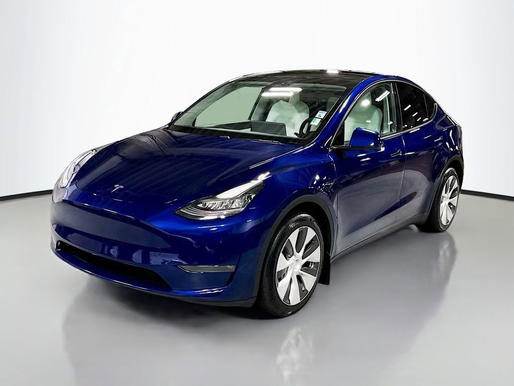 Used 2020 Tesla Model Y Long Range image 1