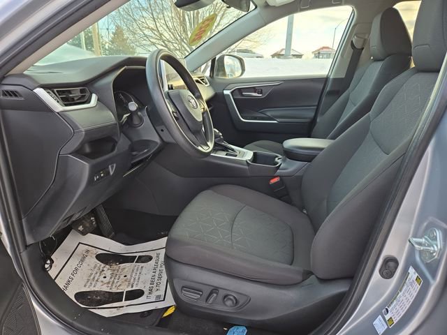 Used 2023 Toyota RAV4 XLE image 2