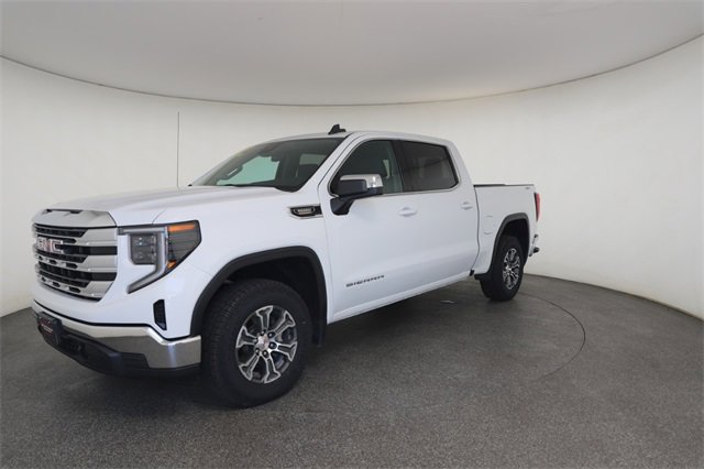 Used 2023 GMC Sierra 1500 SLE image 3