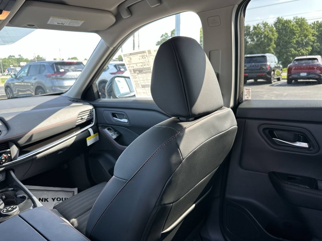 New 2026 Nissan Rogue SV AWD/4WD image 11