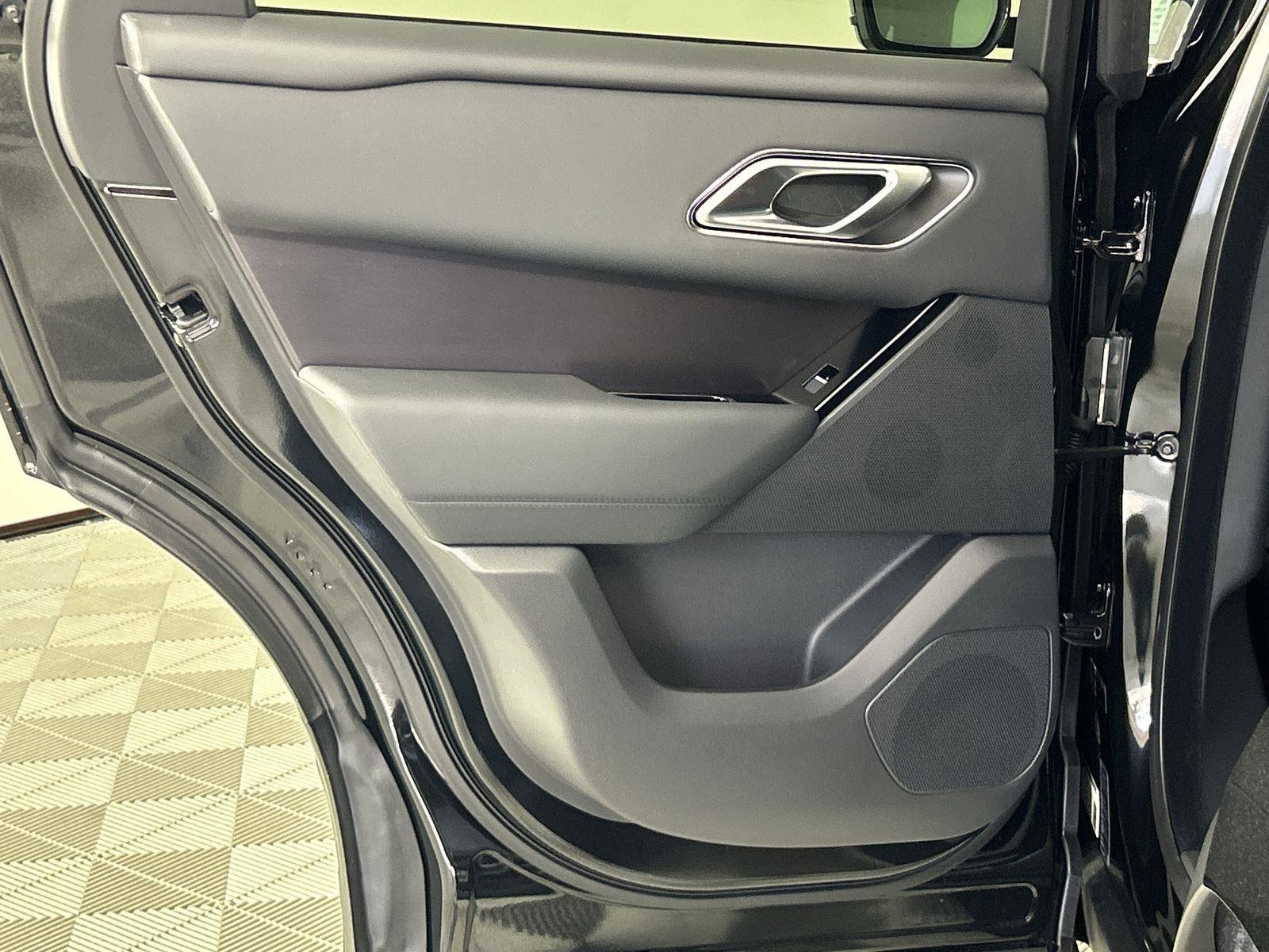 Certified 2026 Land Rover Range Rover Velar Dynamic SE image 26