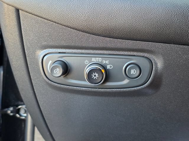 Used 2023 Chevrolet Equinox Premier AWD/4WD image 43