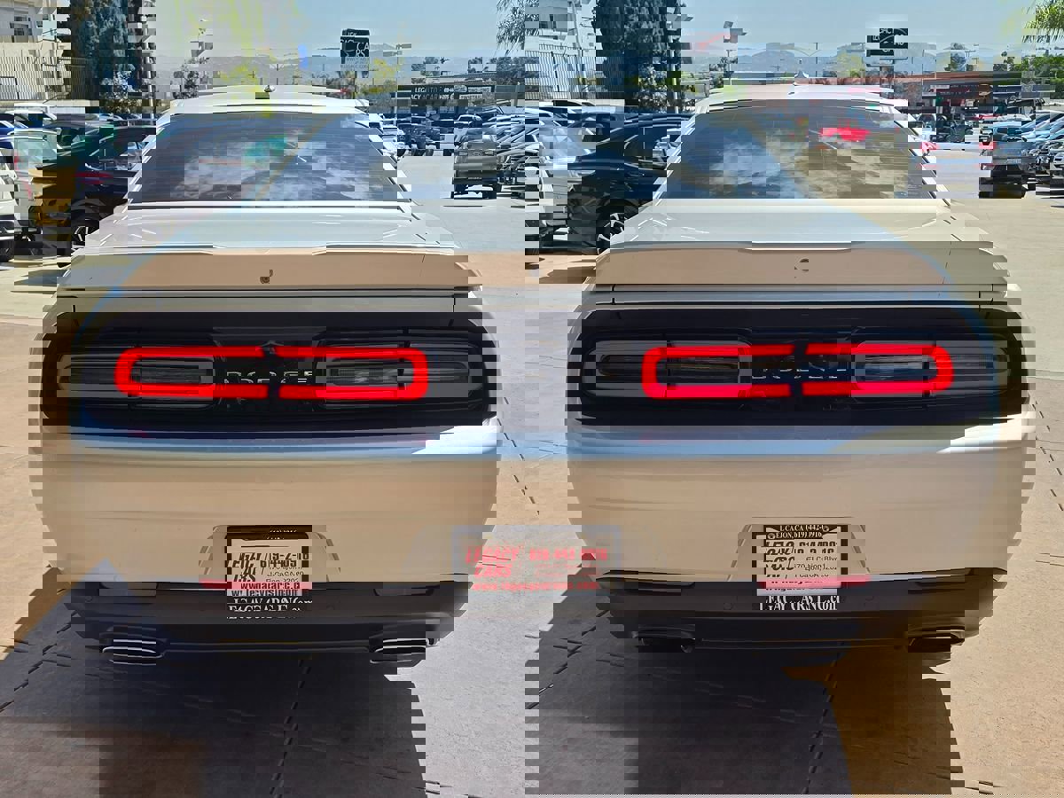 Used 2019 Dodge Challenger GT w/ Performance Handling Group RWD image 11