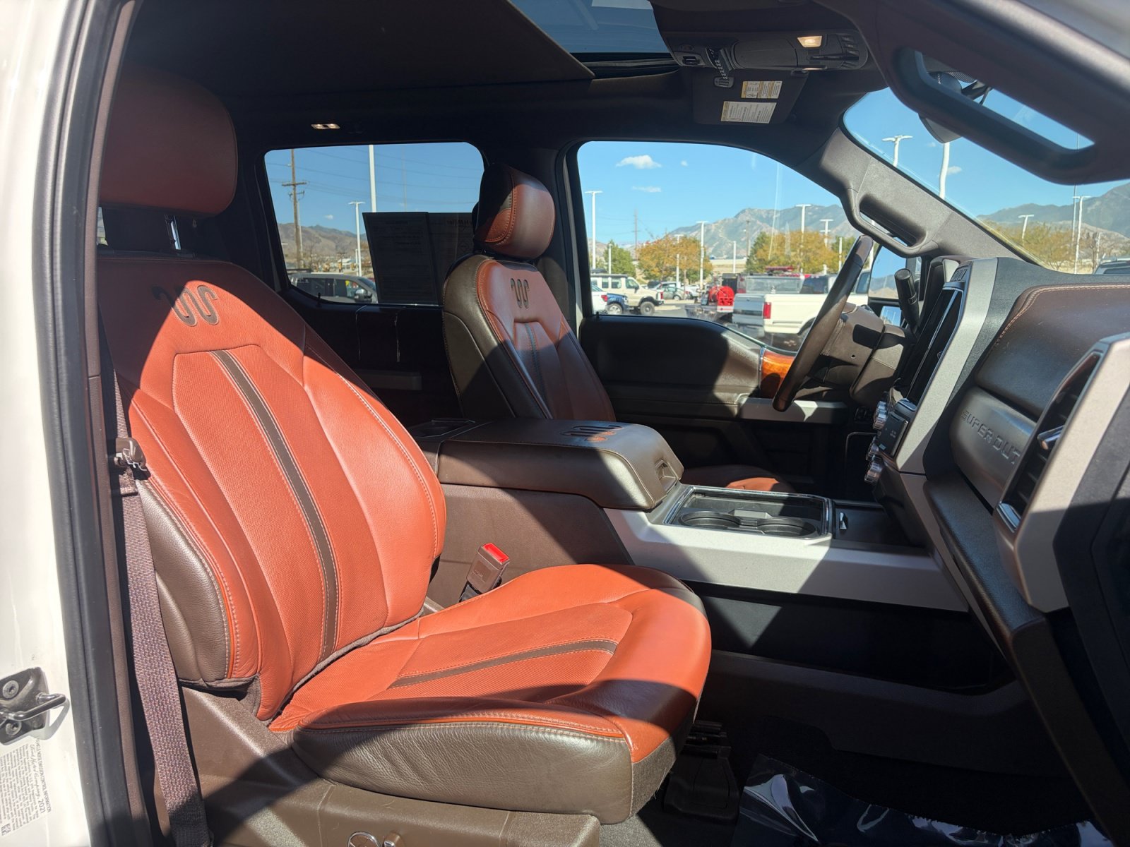 Used 2022 Ford F350 King Ranch w/ King Ranch Ultimate Package AWD/4WD image 32