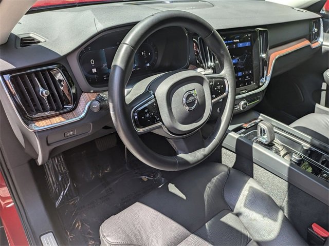 Certified 2024 Volvo V60 B5 Cross Country Plus image 9