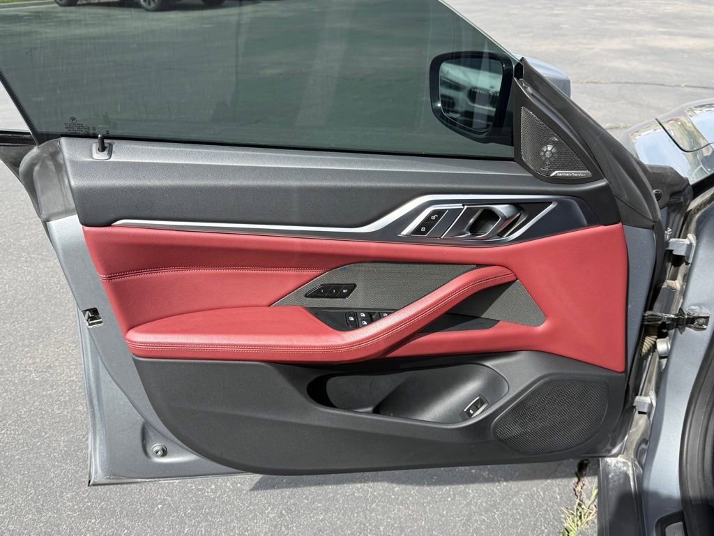 Used 2023 BMW i4 eDrive35 w/ Premium Package image 9