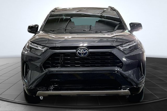 Used 2024 Toyota RAV4 XSE w/ Weather Package AWD/4WD image 3