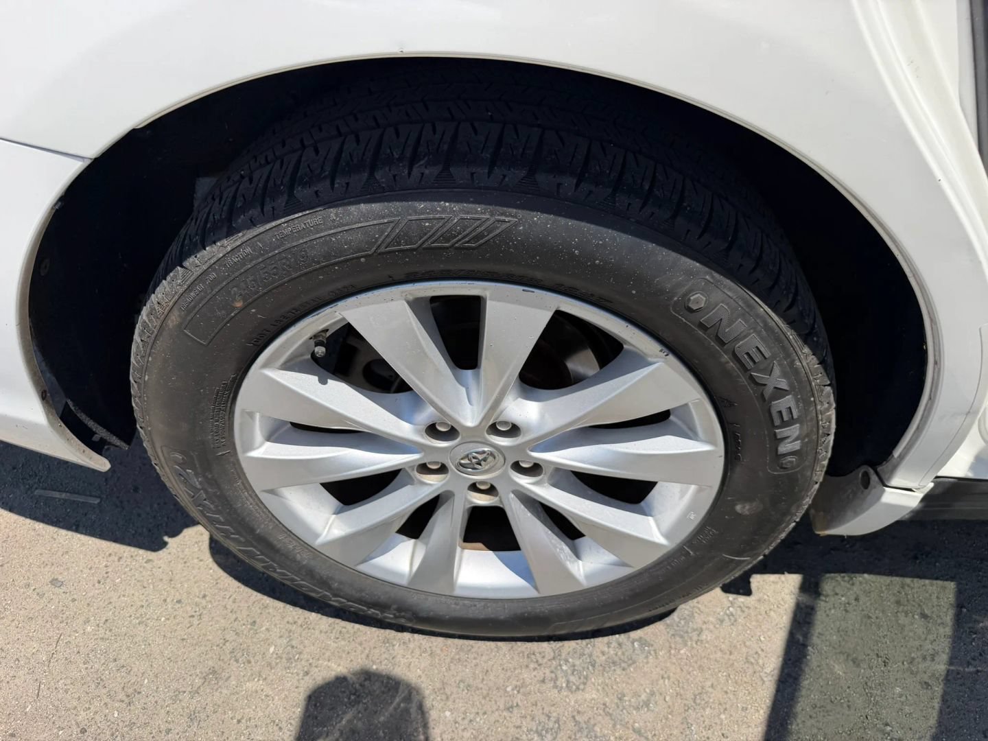 Used 2014 Toyota Venza XLE w/ XLE Premium Package FWD image 31