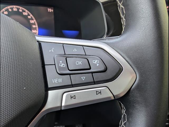 Certified 2022 Volkswagen Taos SE image 30