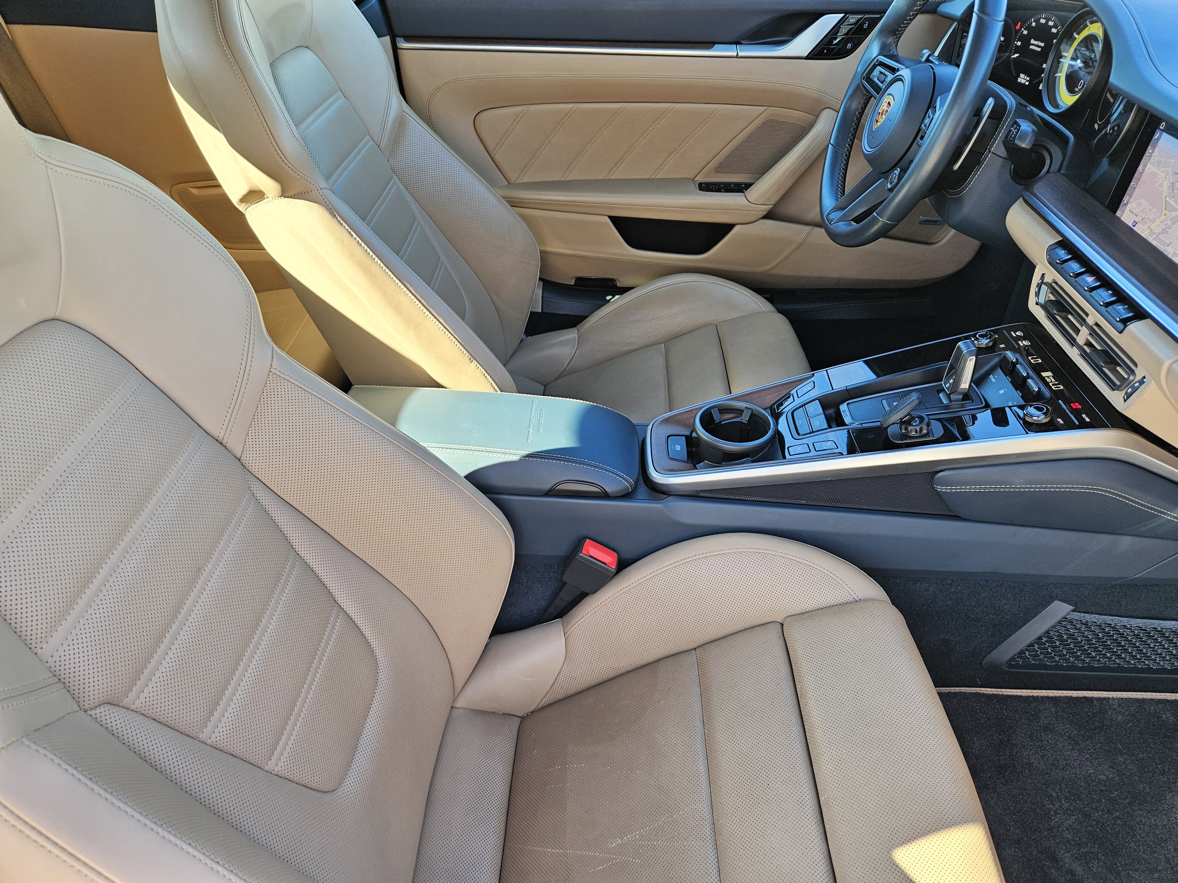 Used 2021 Porsche 911 Turbo S image 15