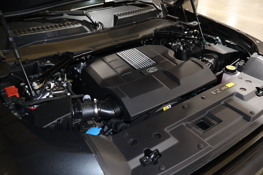 Used 2025 Land Rover Defender 130 V8 image 55