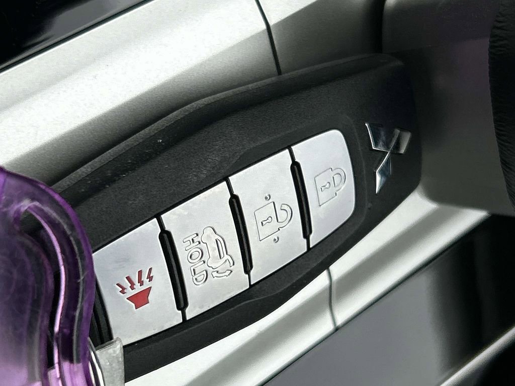 Used 2025 Mitsubishi Outlander SE image 41