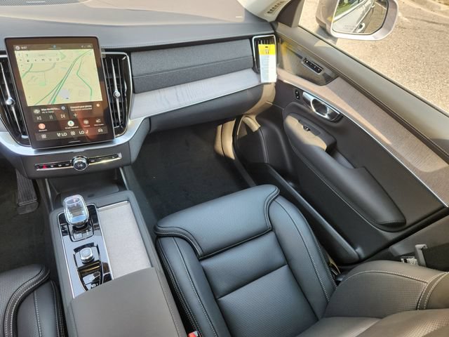 New 2026 Volvo XC90 T8 Ultra w/ Protection Package AWD/4WD image 12