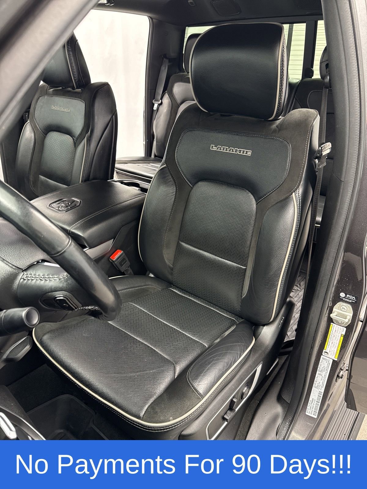 Used 2023 RAM 1500 Laramie AWD/4WD image 12