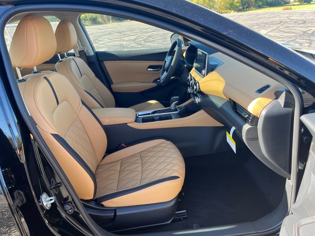 New 2025 Nissan Sentra SV w/ SV Premium Package image 16