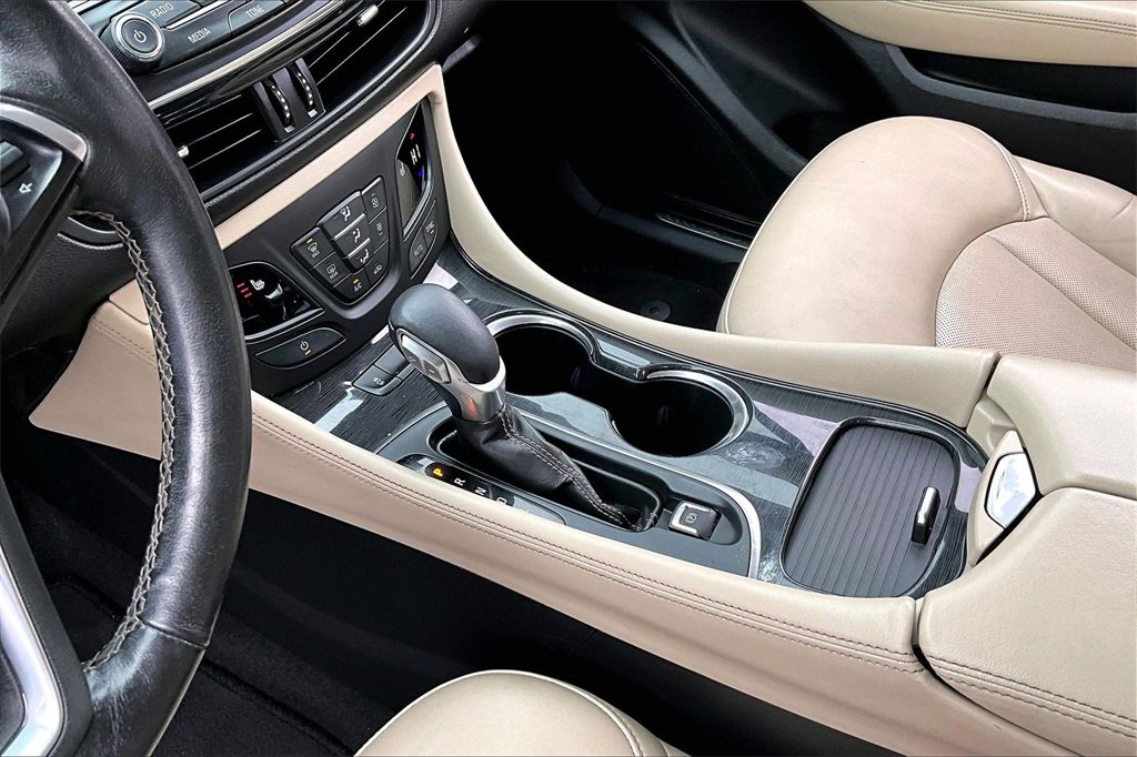 Used 2017 Buick Envision Essence image 12