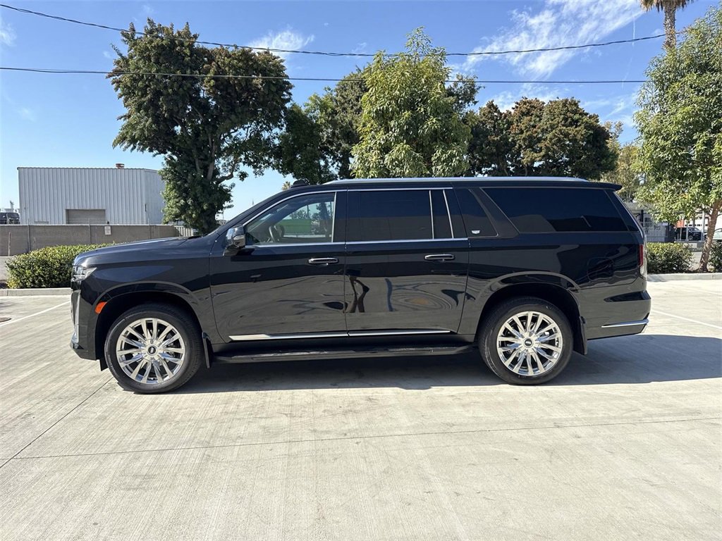 Used 2024 Cadillac Escalade ESV Premium Luxury image 6