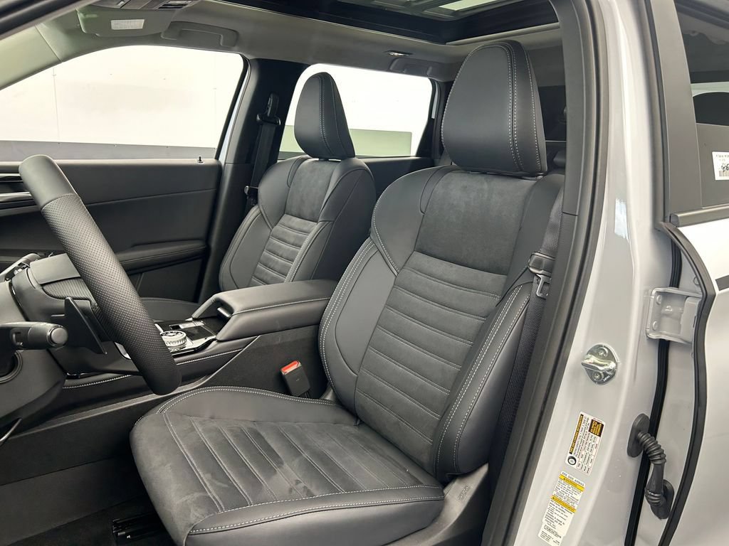 New 2026 Mitsubishi Outlander AWD image 10
