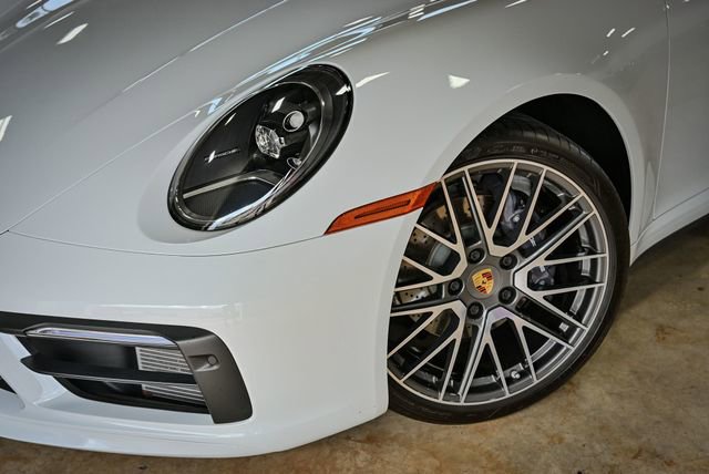 Used 2023 Porsche 911 Carrera image 7