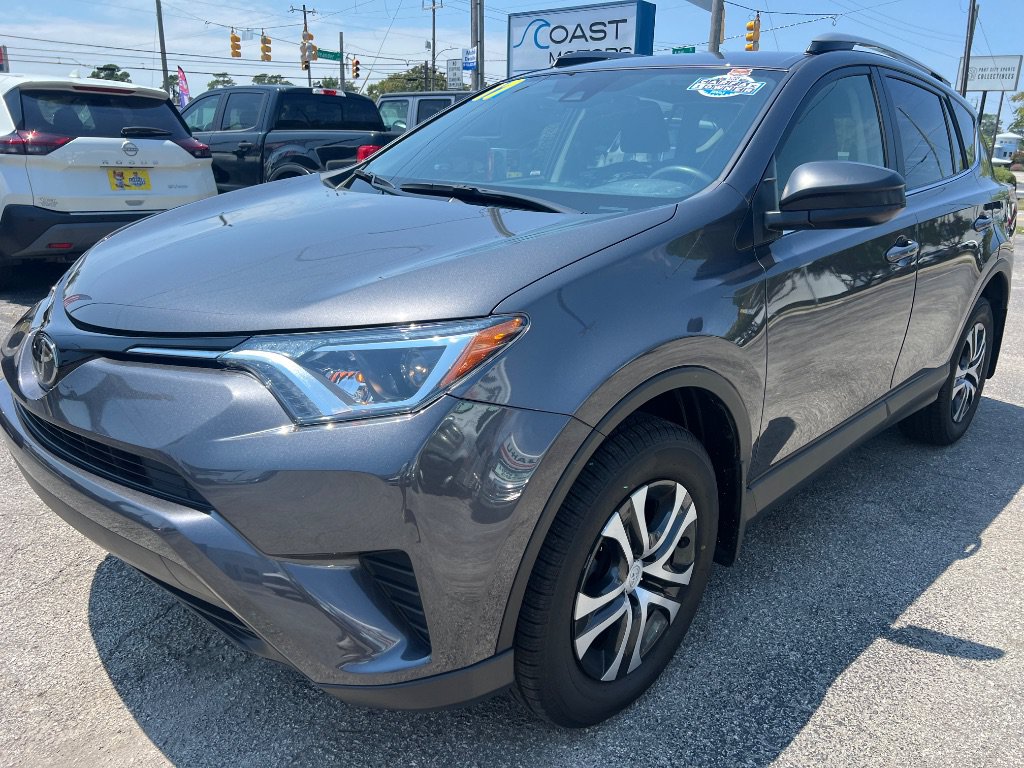 Used 2017 Toyota RAV4 LE w/ All Weather Liner Package AWD/4WD image 7