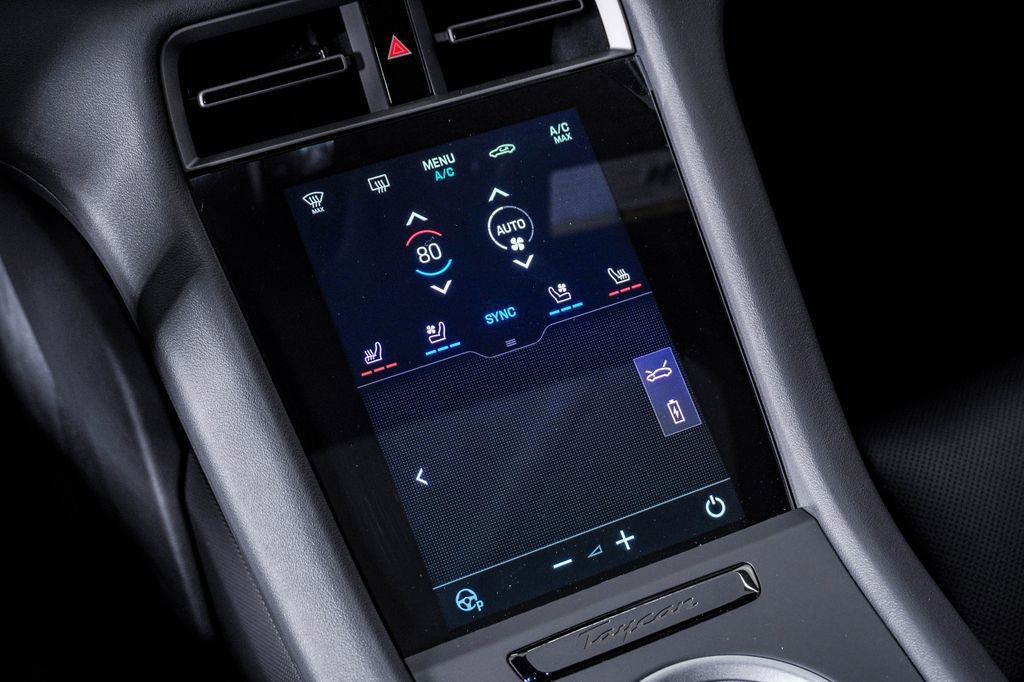 New 2026 Porsche Taycan image 24