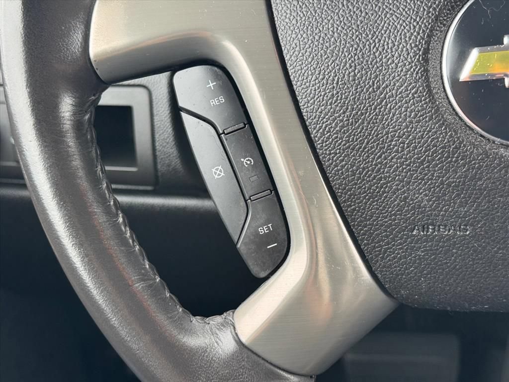 Used 2011 Chevrolet Avalanche LT RWD image 17