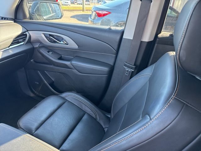 Used 2021 Chevrolet Traverse LT w/ LT Premium Package image 18