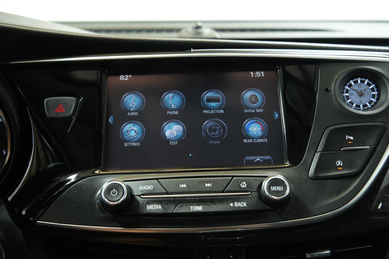 Used 2019 Buick Envision Essence image 38