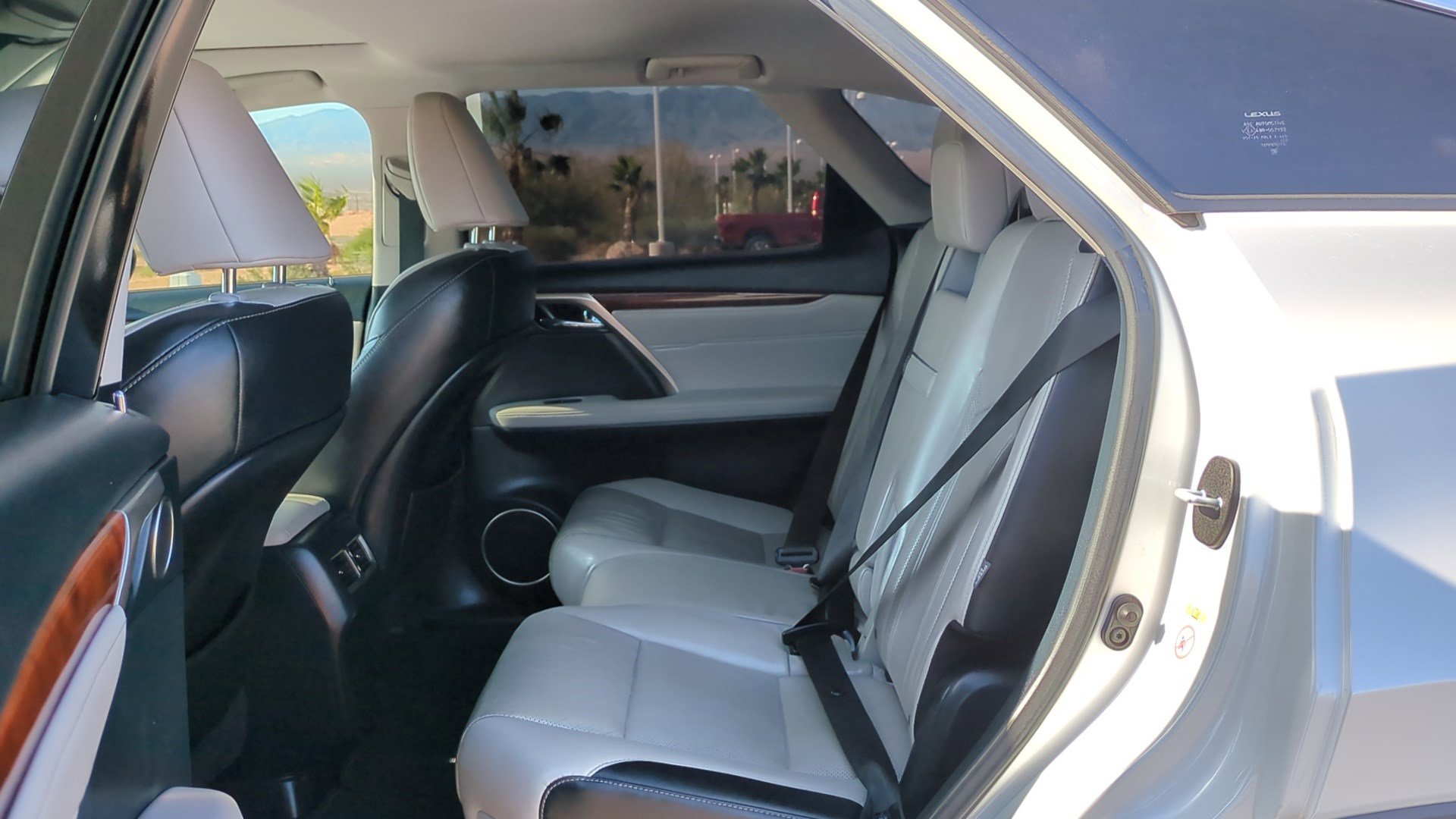 Used 2018 Lexus RX 350L FWD image 27