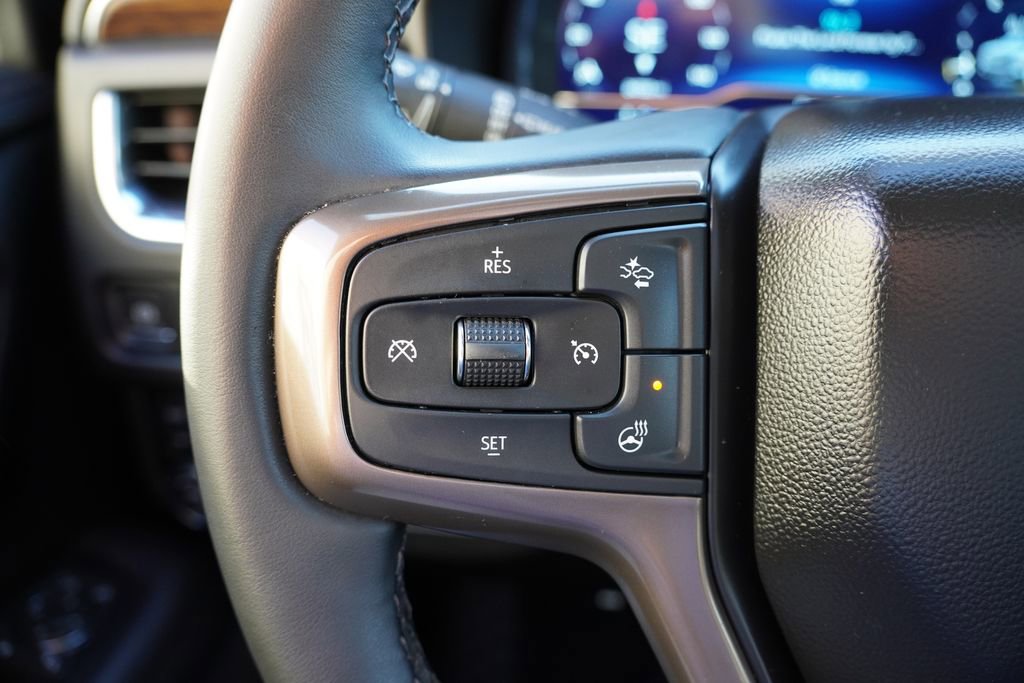 Certified 2024 Chevrolet Suburban High Country image 39