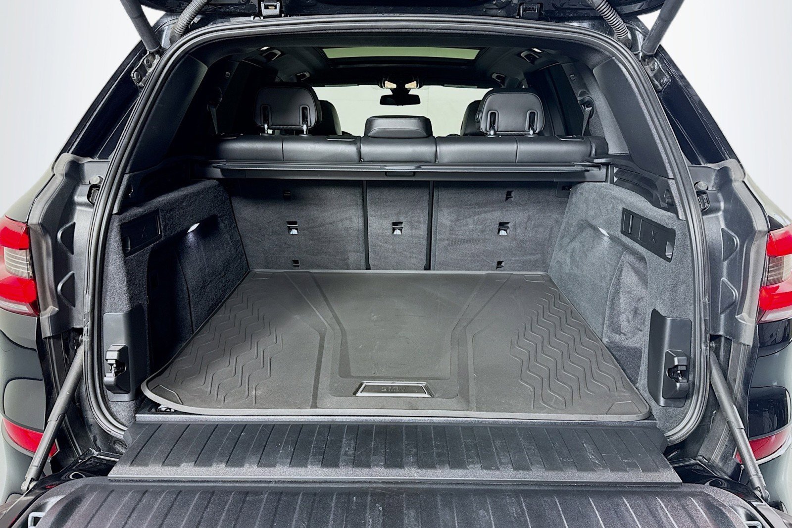 Used 2023 BMW X5 sDrive40i w/ M Sport Package RWD image 22