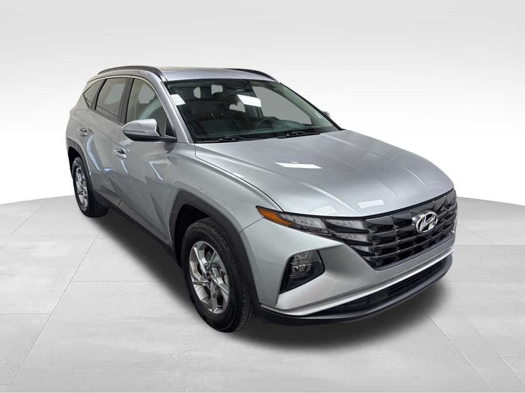 Used 2022 Hyundai Tucson SEL w/ Cargo Package AWD/4WD image 3