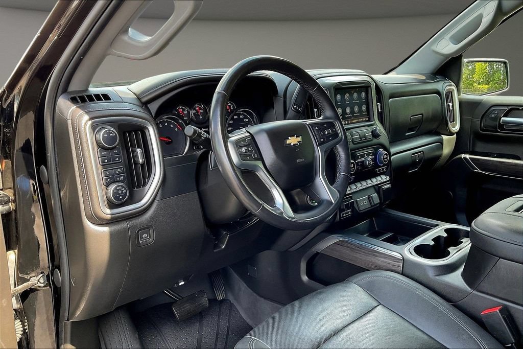 Used 2022 Chevrolet Silverado 1500 LTZ AWD/4WD image 20