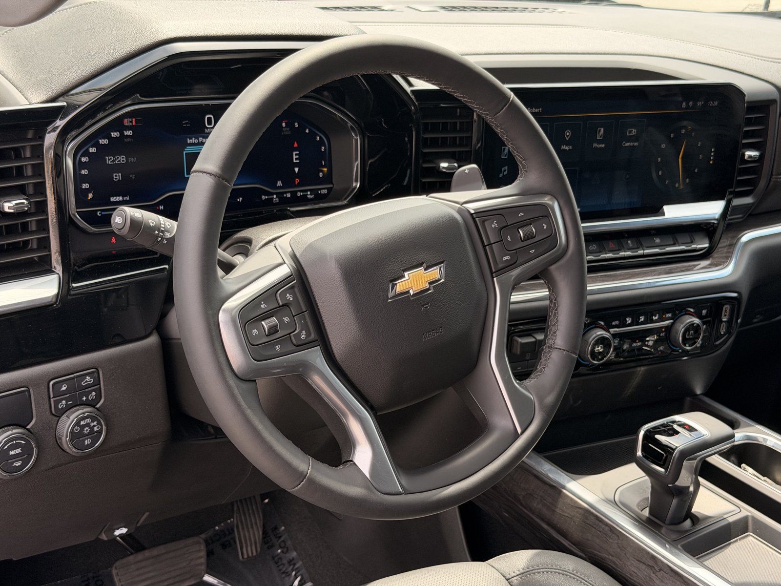 Used 2024 Chevrolet Silverado 1500 LTZ w/ LTZ Premium Package RWD image 17