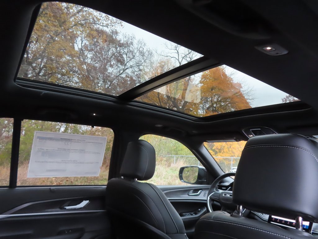 New 2025 Jeep Grand Cherokee Limited w/ Luxury Tech Group II image 7