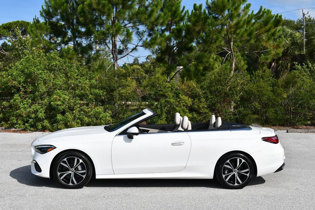 Used 2024 Mercedes-Benz CLE 300 4MATIC Cabriolet image 27