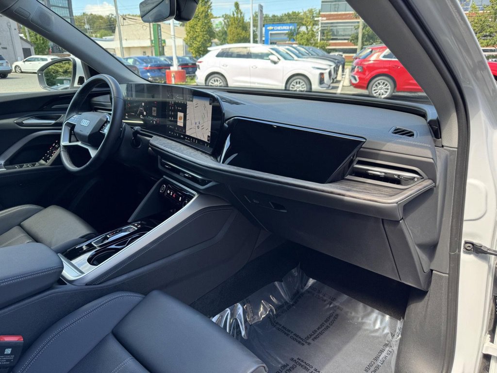 Certified 2025 Audi Q5 Premium Plus w/ Premium Plus AWD/4WD image 25