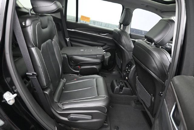 Used 2023 Jeep Grand Cherokee L Limited AWD/4WD image 8