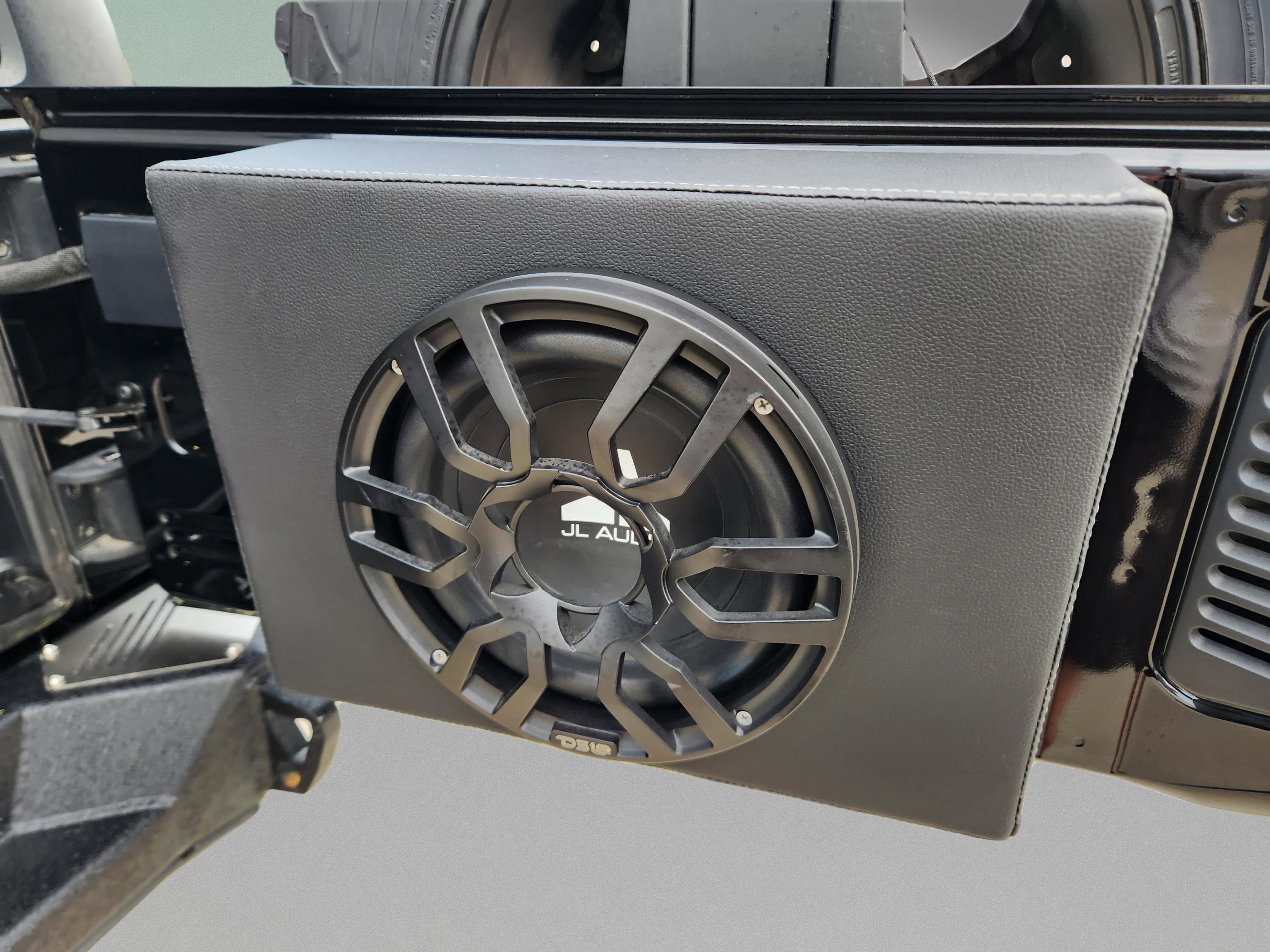 Used 2016 Jeep Wrangler Unlimited Sport image 26